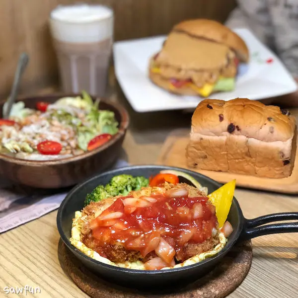 【新北美食】再一塊吧ing永和店 永安市場美食 四號公園早午餐 花生牛肉堡 附完整菜單