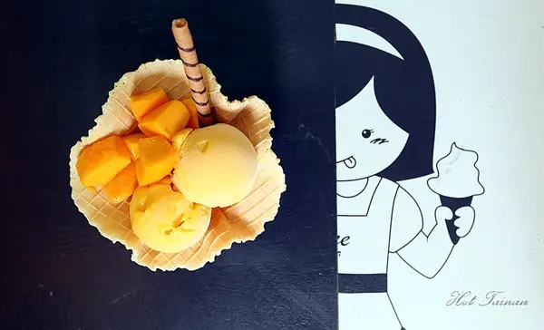 【台南美食】 Amour冰淇淋：當季新鮮水果製作，府中街內好吃又好拍照的店家        
      