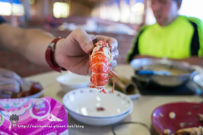 台南．自己的蝦子自己釣．烏山頭休閒農場釣小龍蝦&吃桶子雞．要吃桶子雞還要等一小時!!