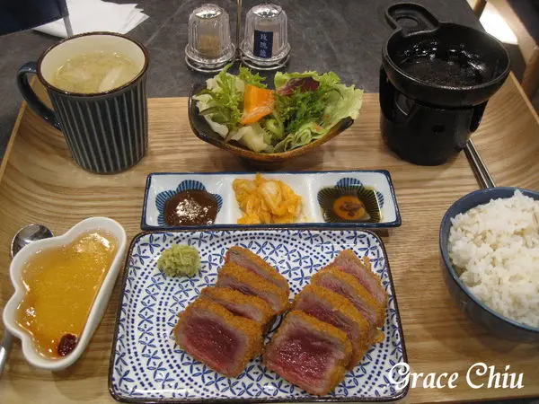 乍牛 炸牛排專賣～創新牛排烹調法，一炸入魂嚐新味 (試吃體驗)