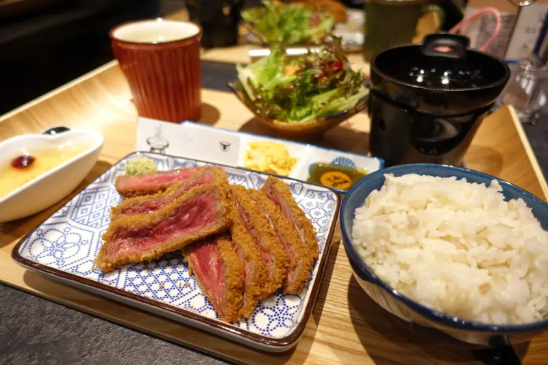 【日式料理】乍牛 , 人氣炸牛排王品集團最新旗下品牌 , 忠孝復興東區美食 , 精緻特色定食飽足剛剛好