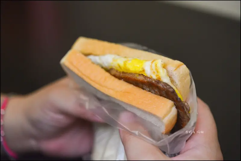 八德美食【晨吉司漢肉排蛋吐司(八德永豐店)】給自己來份健康營養的美味早餐
