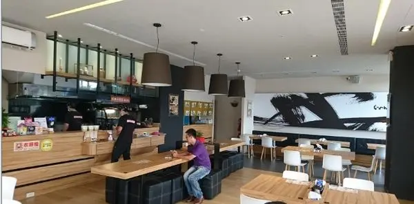 【台中】九州、北海道、東京拉麵、各種蓋飯、和風咖哩、日式炸物、小點『東京屋台拉麵-太平新興店』