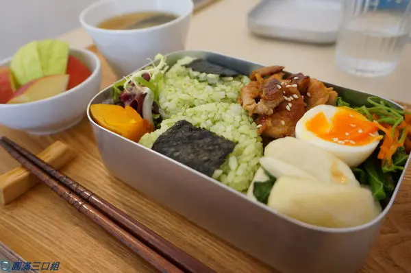 【食記】高雄苓雅_May16cafe@數字給予之下的特殊意義 來516感受那小寶餐盒的滿滿愛心