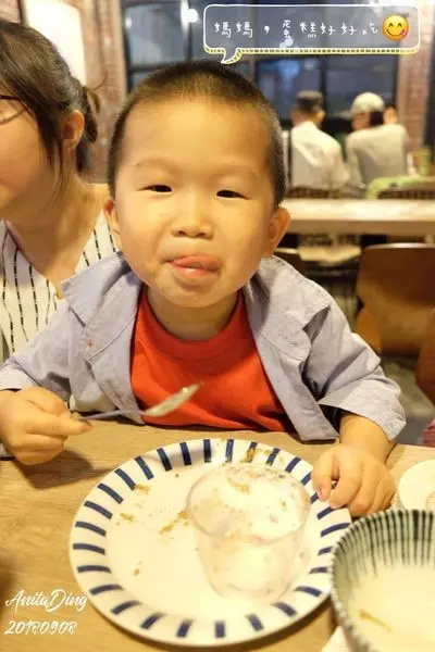 《親子·特色餐廳》家裡煮食的延伸，有點講究的家庭廚房 。來衝浪板餐廳享受舒適愜意的好食光🌟宜蘭。蘭波🌟