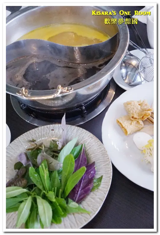 桃園旅遊美食．前往浪漫幸福童話園區盡情享用健康蔬食──歡樂夢想國．下（百食絵蔬食餐廳）        
      