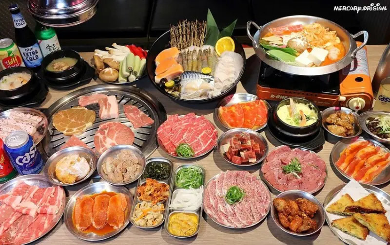 五花肉.KR mini韓國烤肉火鍋吃到飽499元起！超過60樣韓式料理、肉品、海鮮無限加點，飲料、冰淇淋隨你吃