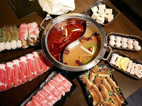 麻辣一哥養生麻辣火鍋 - 桃園麻辣鍋推薦，愛吃麻辣鍋的朋友有福啦，正宗重慶麻辣鍋，香麻夠味不刺激的麻辣鍋在這邊，白湯也好厲害