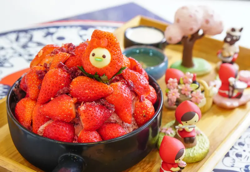 [高雄冰店推薦]欣怡冰菓屋-高雄最萌草莓雪花冰x超爆餡創意口味熱壓吐司 - 美食好芃友