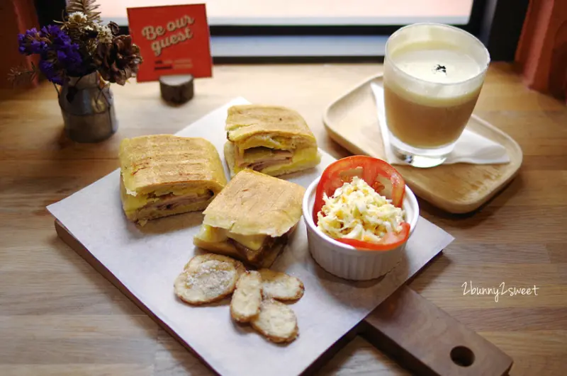 [台北。美食] 古巴娜咖啡 Café Coabana～因為愛古巴而開設的古巴風味咖啡廳，古巴特色料理好吃，古巴風格裝潢超好拍!! ｜松山美食｜民生社區美食｜布朗趣｜早午餐