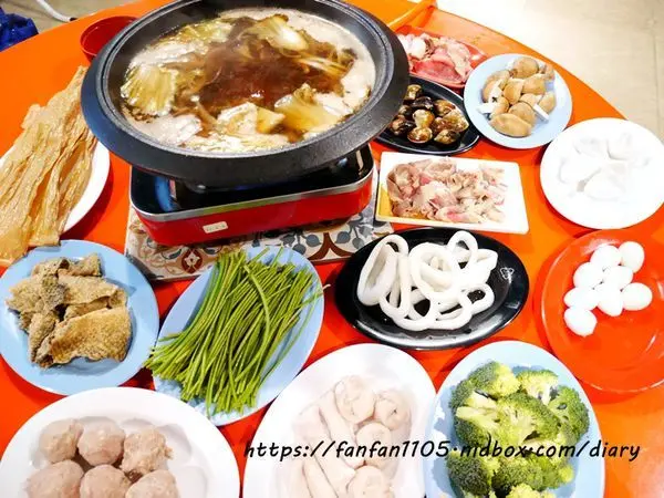 【台中美食】食藝石頭火鍋 #石頭火鍋 #台中火鍋 #台中西區美食 #台中火鍋推薦 #台中平價火鍋 #火鍋 #古早味 #食尚玩家推薦