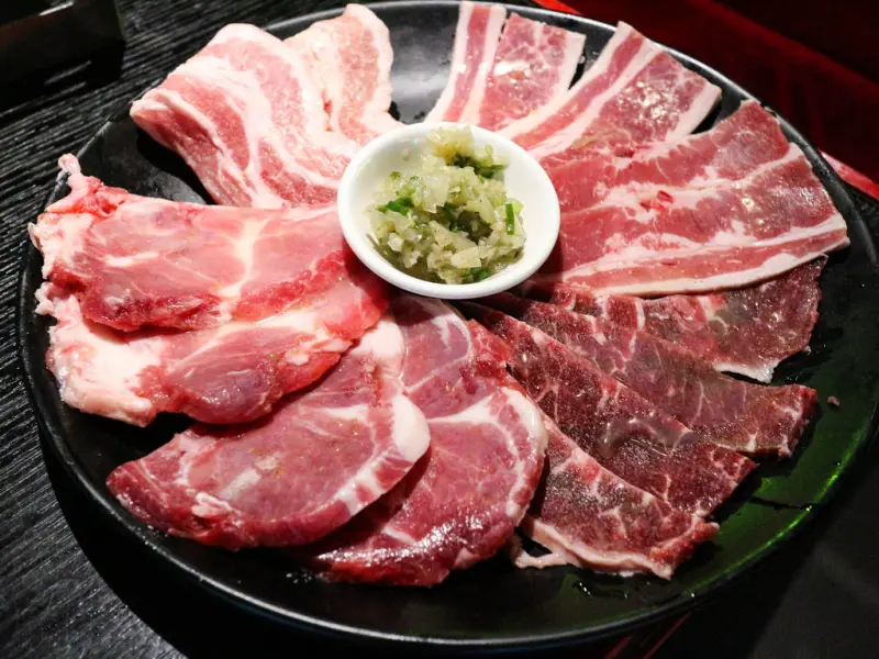 (忠孝敦化站)皇上吉饗極品唐風燒肉,糖朝新品牌夜店風格燒肉吃到飽,現切肉品,魔術秀和DJ雷射光秀,東區宵夜,東區聚餐