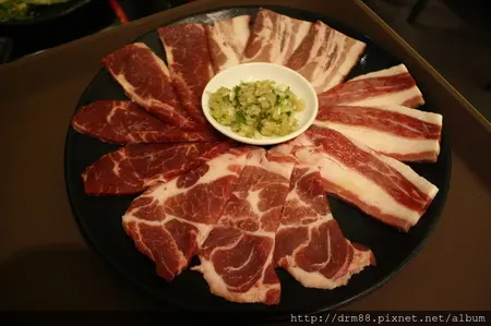 皇上吉饗極品唐風烤肉～忠孝敦化站統領二樓唐朝新品牌燒肉吃到飽。