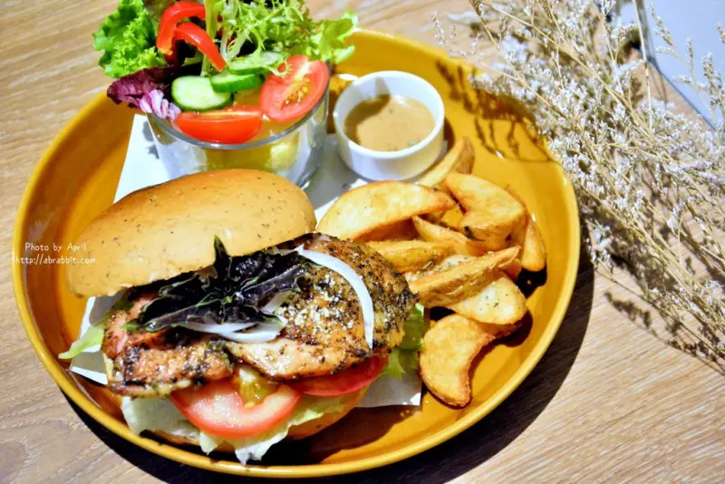 台中早午餐|愛爾手作三明治--英才公園旁，近科博館植物園、篤行國小、台中二中、中國醫大