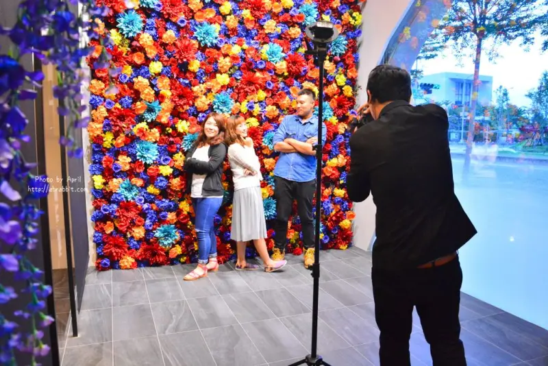 台中高級火鍋推薦|鍠樂極上和牛海鮮鍋物--有專業攝影師幫你拍美照