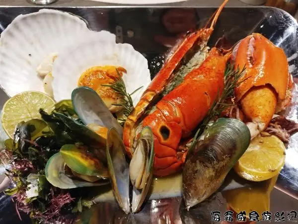 宜蘭【礁溪寒沐行館】岩彩VARVE-大溪漁港當季炙燒海鮮盤/北海道大扇貝/波士頓龍蝦/鮮活淡菜
