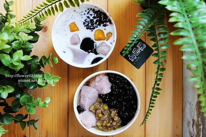 台南美食 老屋結合美味嫩仙草，銅板價位，環境好!!微涼天氣來一碗剛剛好。『黑工號嫩仙草赤崁店』