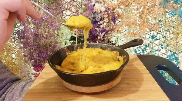 U NEED brunch&bistro-新北永和早午餐  近捷運頂溪站  除早午餐還有提供義大利麵和燉飯  店內的乾燥花牆太美太好拍(附菜單)              