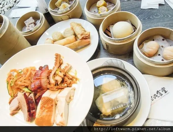 桃園港式點心飲茶吃到飽 廚窗港點 村民食堂新選擇! 林集團林皇宮花園旗下品牌進駐~