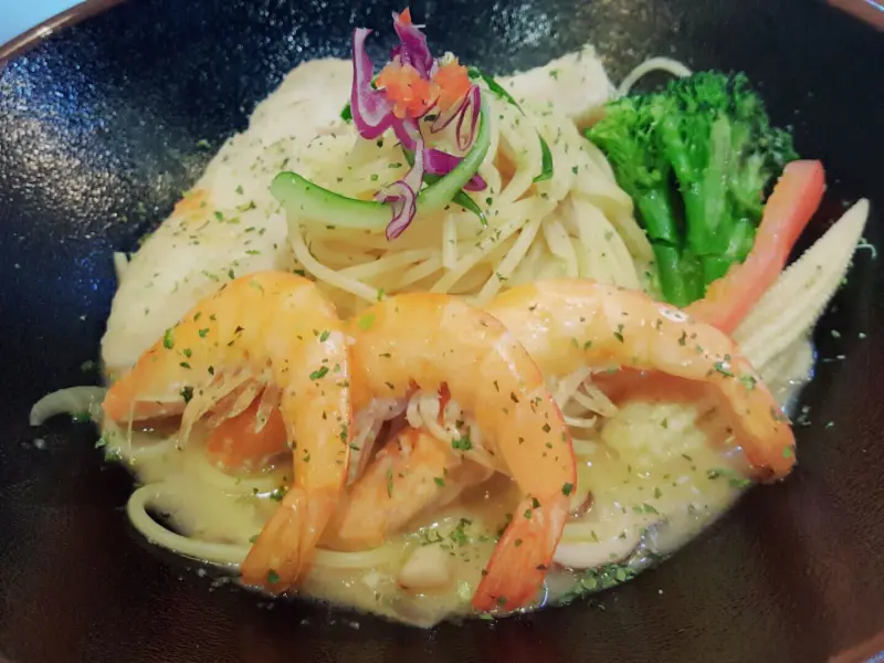 【當樂咖啡○新北板橋區光正街 板橋早午餐下午茶推薦復古控必來 蘋果咖哩燉肉爆炸好吃 懷舊時光好自在 ♥食尚期貨小咪】