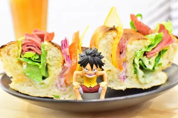 [高雄美食]鹽埕區老屋下午茶專賣，來個煙燻牛紅酒醬三明治吧-- 好雙 2ins:H Cafe(高雄美食、高雄好吃、高雄甜點、高雄下午茶)