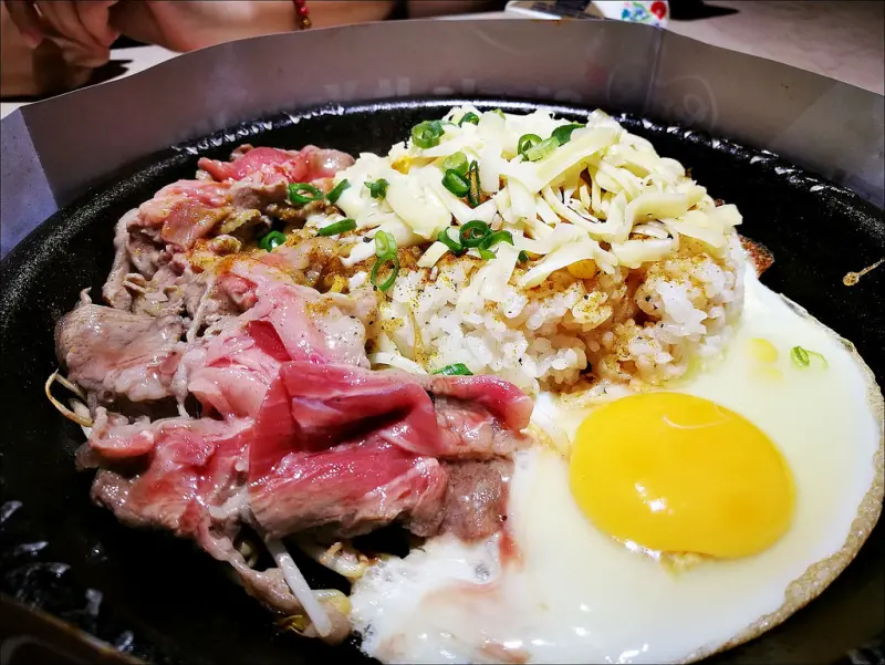 [台中] Pepper Lunch胡椒廚房台中 中友百貨美食街餐廳 鐵板拌飯自己來很有趣