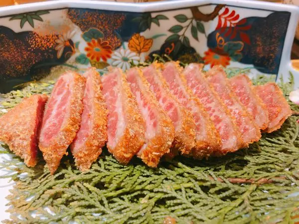 高雄✿萩椛炸牛排 牛かつ專門店✿食尚玩家推薦 ! 真心好吃的炸牛排 牛肉料理在這!!