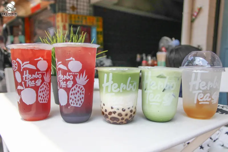 用心實在的好喝茶飲 禾茶養生茶飲，兼具文青視覺夢幻 X 無敵消暑的好喝茶飲店 - 跟著尼力吃喝玩樂＆親子生活