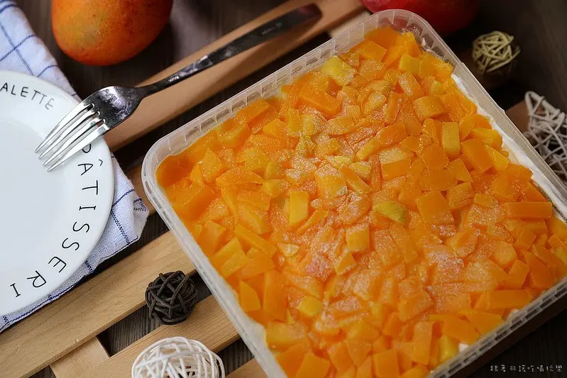 超犯規榴槤生乳捲、芒果乳酪盒、金枕頭榴槤盒滿滿榴槤芒果滿出來｜雲兒工坊（原雲朵share工坊）｜伴手禮’下午茶推薦