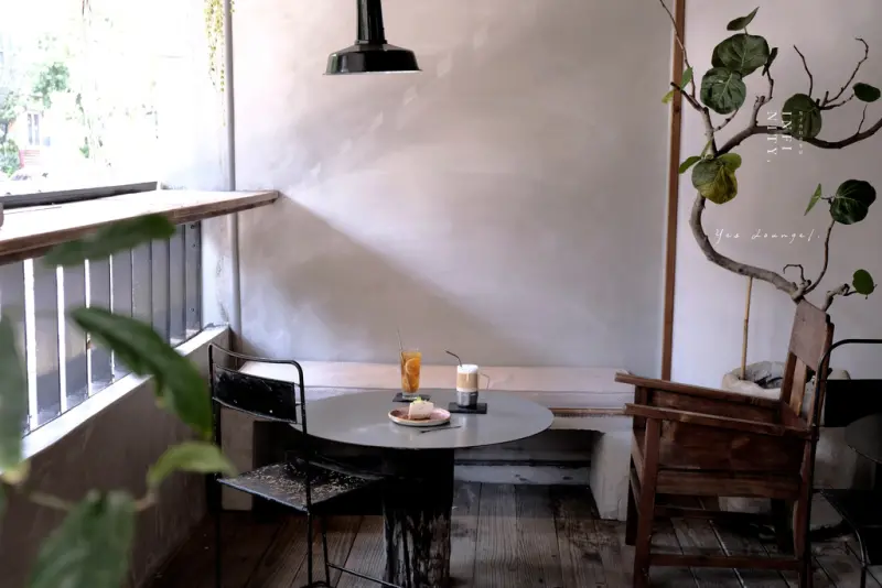 台北天母 INFINITY .Yes Lounge，咖啡廳裡的無聲想像，原來藝術也可以與日常生活這麼靠近。士林區咖啡/天母美食【男子的日常生活】