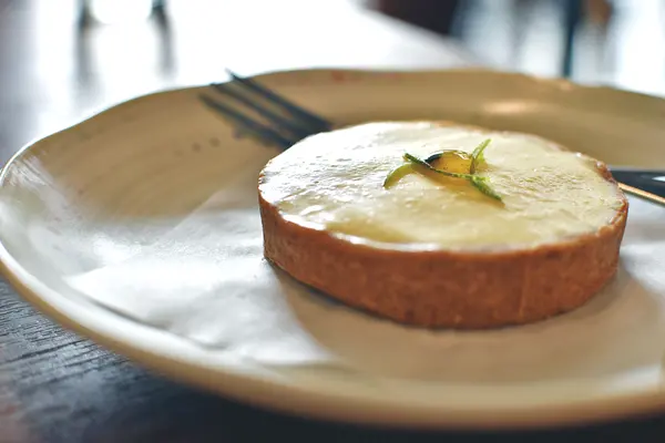 苗栗市/甜宅Cafe/咖啡 茶 手工甜點 抹茶塔 百香檸檬塔/可久坐下午茶悠閒好地方