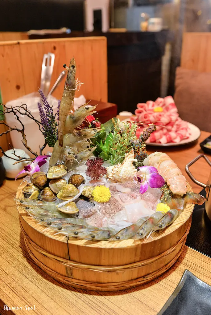 台北中山區-婧 Shabu 每日海港直送海鮮 大份量肉品獨享鍋