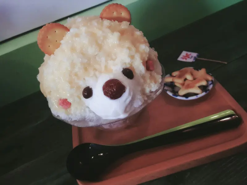 花蓮療癒系美食冰品【浪花丸 かき氷屋】彩虹冰與白熊冰可愛到爆表 真正日本空運來台 日本swan手動南極削冰機 花蓮美食冰品推薦 純正日本冰品 浪花丸日式昭和冰富士山冰 ♥ 食尚期貨小咪