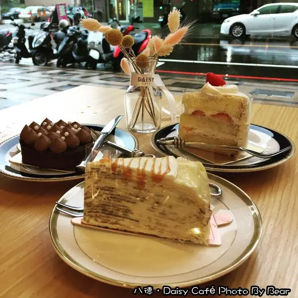 【八德】「住宅區裡高人氣的Daisy Cafe(下午茶/法式甜點/千層蛋糕/咖啡豆/乾燥花/限量供應)」