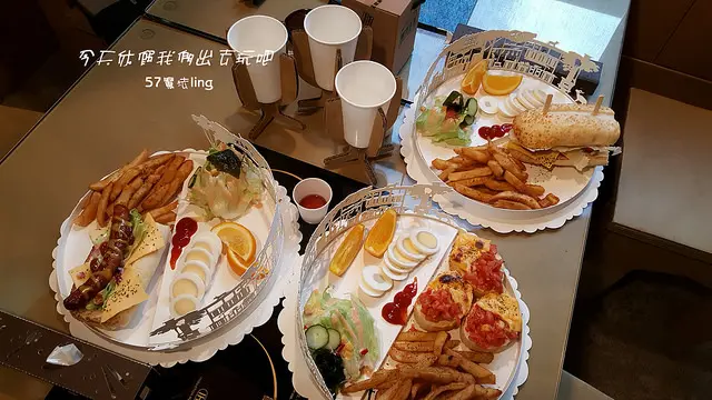 [南投♥水里]車埕。紙箱王主題餐廳。早午餐。紙火車體驗