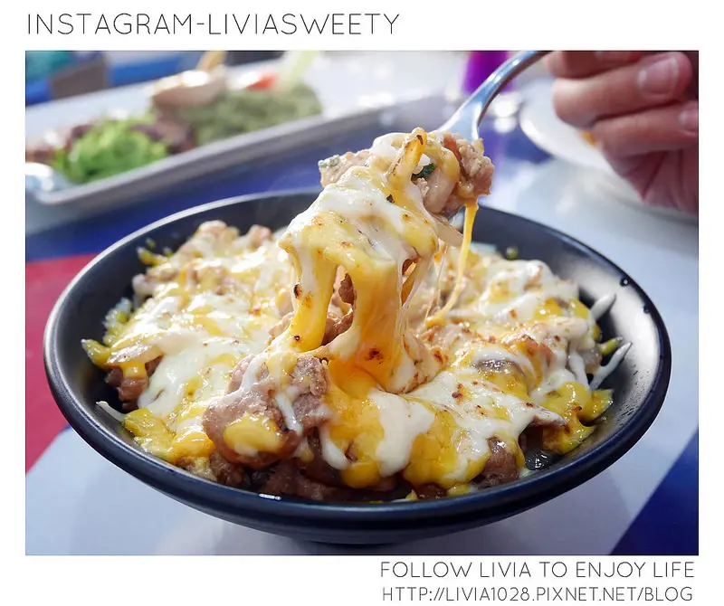 美食餐廳║ 高雄楠梓區 高雄楠梓美食 捷運後勁站 樂時光餐廳 繽紛冰沙/繽紛蛋糕/彩虹樓梯/海洋風餐廳 ❤跟著Livia享受人生❤