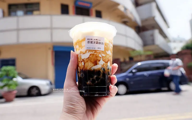 【台中清水】清水森及茶-超熱門惡魔波霸鮮奶.清水排隊夯店.珍珠軟Q.焦糖香氣.加上牛奶界的LV高大鮮奶.記得提早來拿號碼牌.一人限購4杯 - 藍色起士的美食主義