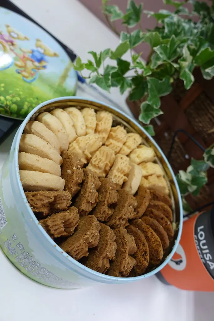 (胖樺食記)來自香港「珍妮曲奇Jenny Bakery聰明小熊餅乾」台北東區也買的到/四色牛油曲奇/捷運忠孝敦化站