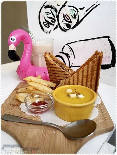 【台中 北區】Coffee Melbourne 墨爾本咖啡。熱壓三明治、美味濃湯，愜意的享用營養均衡的早午餐，