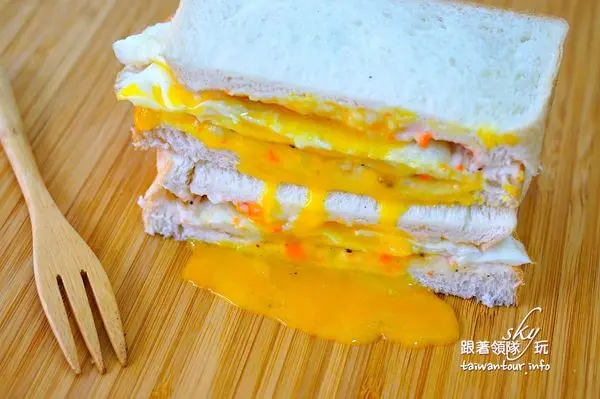 大園爆漿肉排蛋吐司【晨吉司漢-大園中山北店】        
      