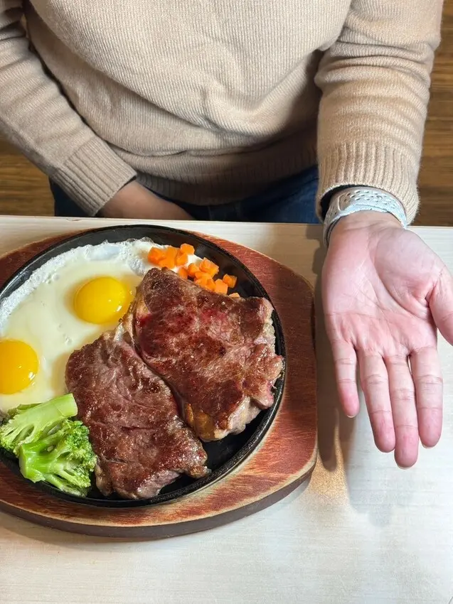 【台南牛排】魔力牛牛排館｜安南區平價鐵板牛排｜家庭用餐吃飯推