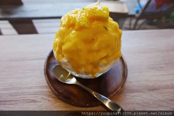 宜蘭宜蘭市｜小亀有 kaki gori店，日本懷舊玩具風格單品，在火車站附近的人氣冰店(附菜單)！