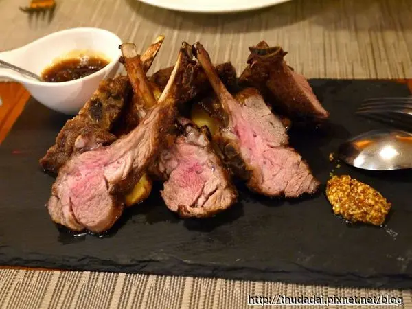 [二訪食記] 台北中山－La mole Taipei~這次吃羊排