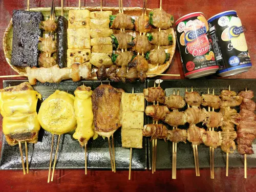 酌鳥串串-台中靜宜大學附近串燒 選擇多樣味道好  清淡口味的人也會愛上  雖然躲在巷弄內  但美味不需要隱藏