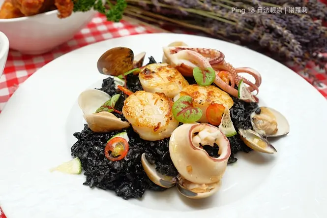 《台中♥食記》Ping 18 日法輕食。有溫度的小餐館，留日法國藍帶主廚好手藝，高品質法式呈現，卻有著平價的超高CP值表現呦！