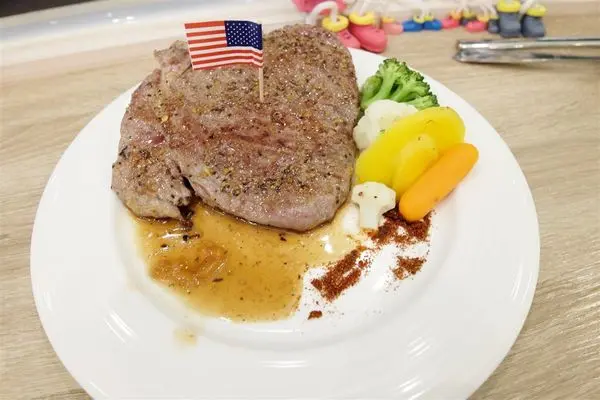 (美食)北市公館 「YumYum 好吃好吃」公館商圈必吃百元南法料理!16oz舒肥牛排太美味!!!!!