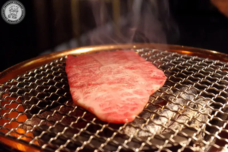 2019犒賞自己和員工及親朋好友吃頂級和牛第一彈．真的很適合尾牙、慶生、約會、春酒．全新版本和牛山與海之戀「旬」套餐．四人同行還有好康．蘭亭燒肉 和牛極緻料理