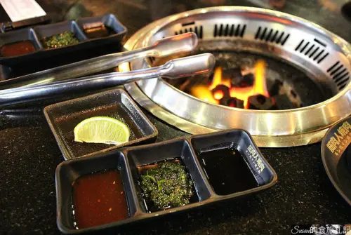 新竹美食|筋肉人無煙燒烤現點現做食材頂級澳洲和牛燒肉讓人大呼過癮  新竹北區 附完整菜單 影片