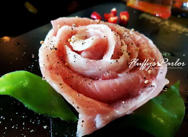 【新竹食記】筋肉人焼肉 / 擺盤就是藝術的極品燒肉饗宴/澳洲和牛 / 無煙燒烤／新竹北區