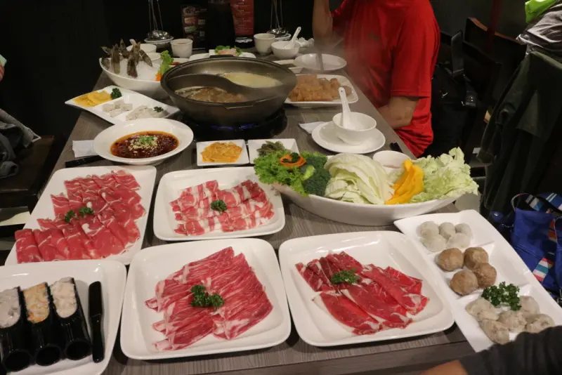 台南中西區-川蜀四川麻辣燙 過癮香辣與精緻鍋物